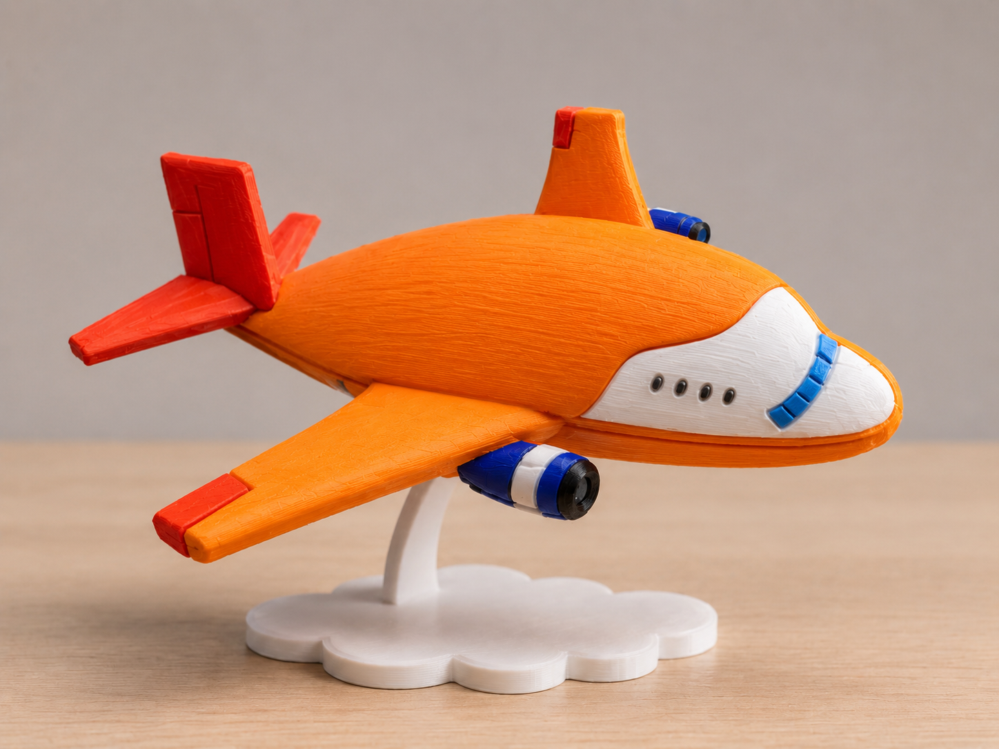 Aereo arancione su nuvola